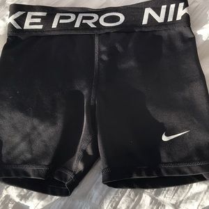 Nike Pro 4” Shorts Girls